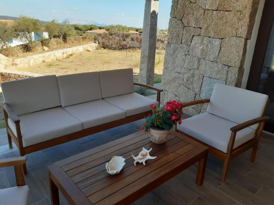 Villa Indipendente Al Mare Budoni Tanaunella Kültér fotó